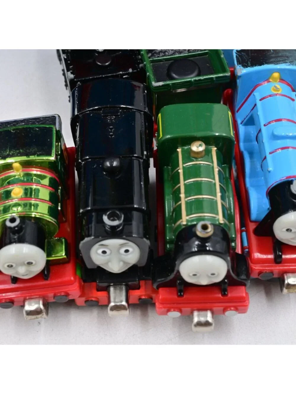 Thomas The Train Tank Engine Take Along Carrying Case W/ 13 Engines & 6 Cars